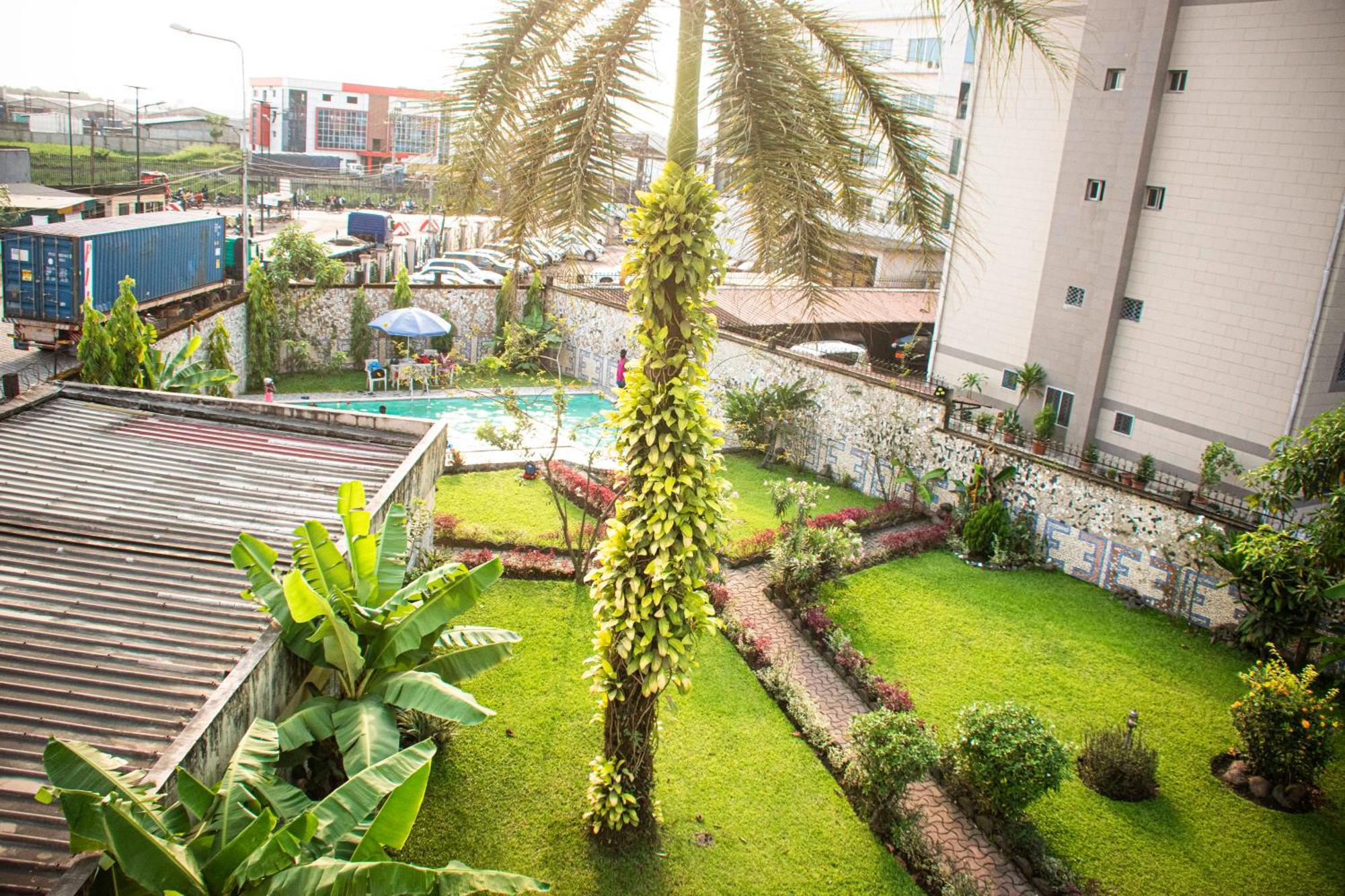 Clos D'Anthony Residence Bonanjo Douala Exterior photo
